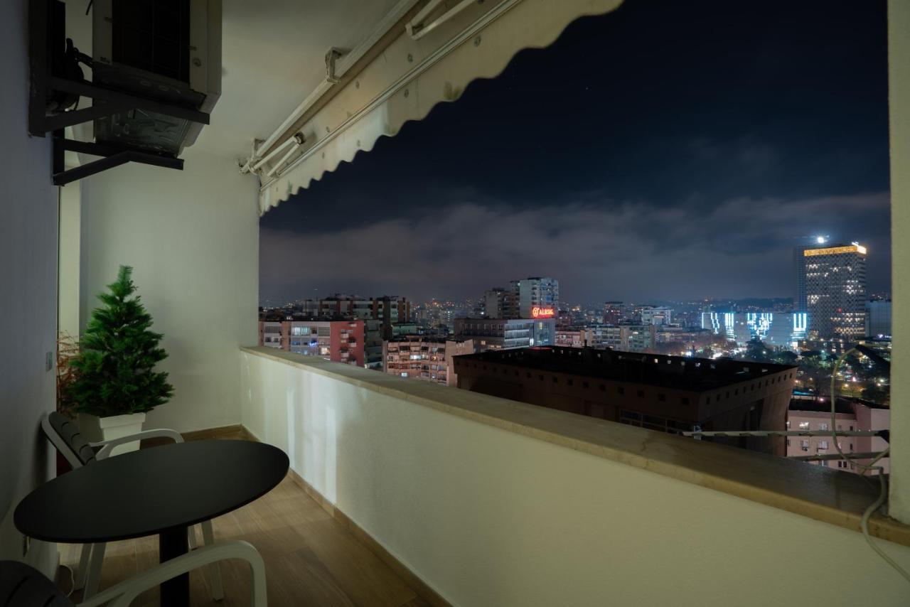 Center Tirana Liv Apartment Buitenkant foto