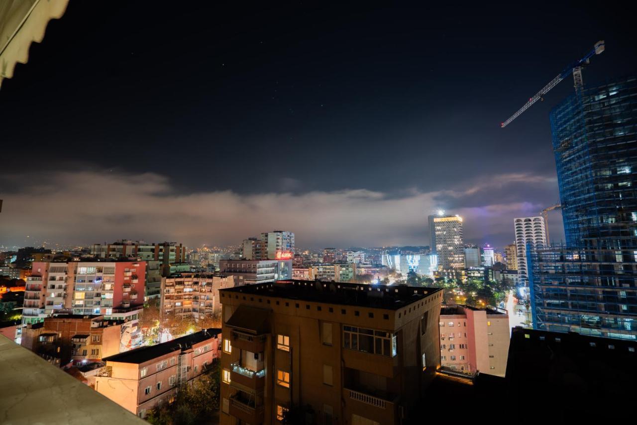 Center Tirana Liv Apartment Buitenkant foto